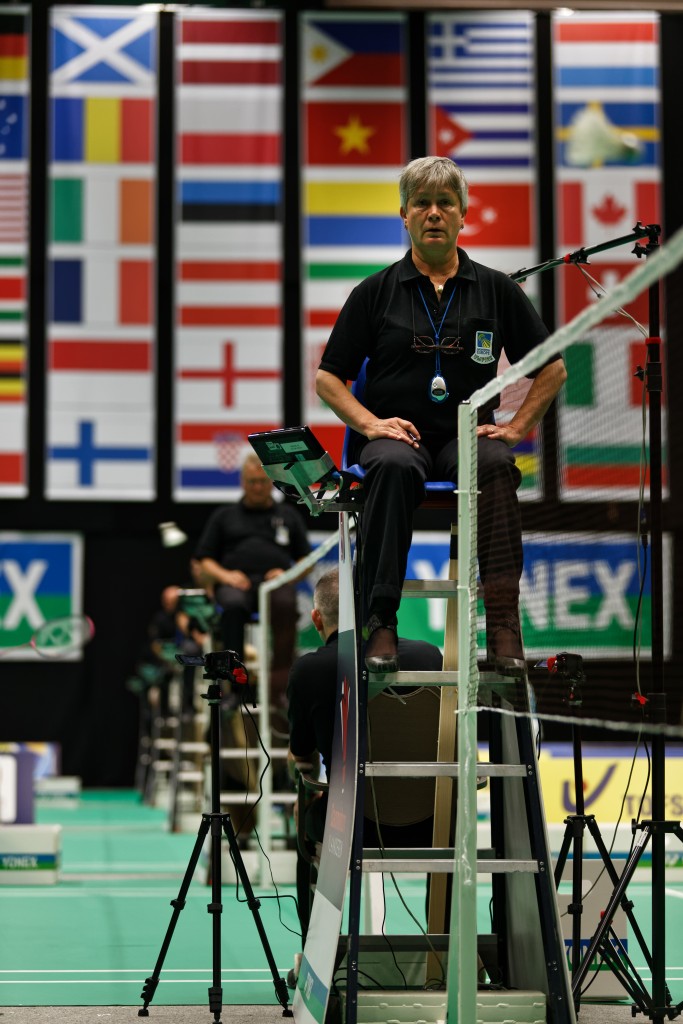 De officials zijn klaar voor een internationaal badmintongezelschap (foto: fvdvorst) 